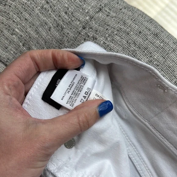 Express Women's White Denim Shorts - Picture 6 of 8